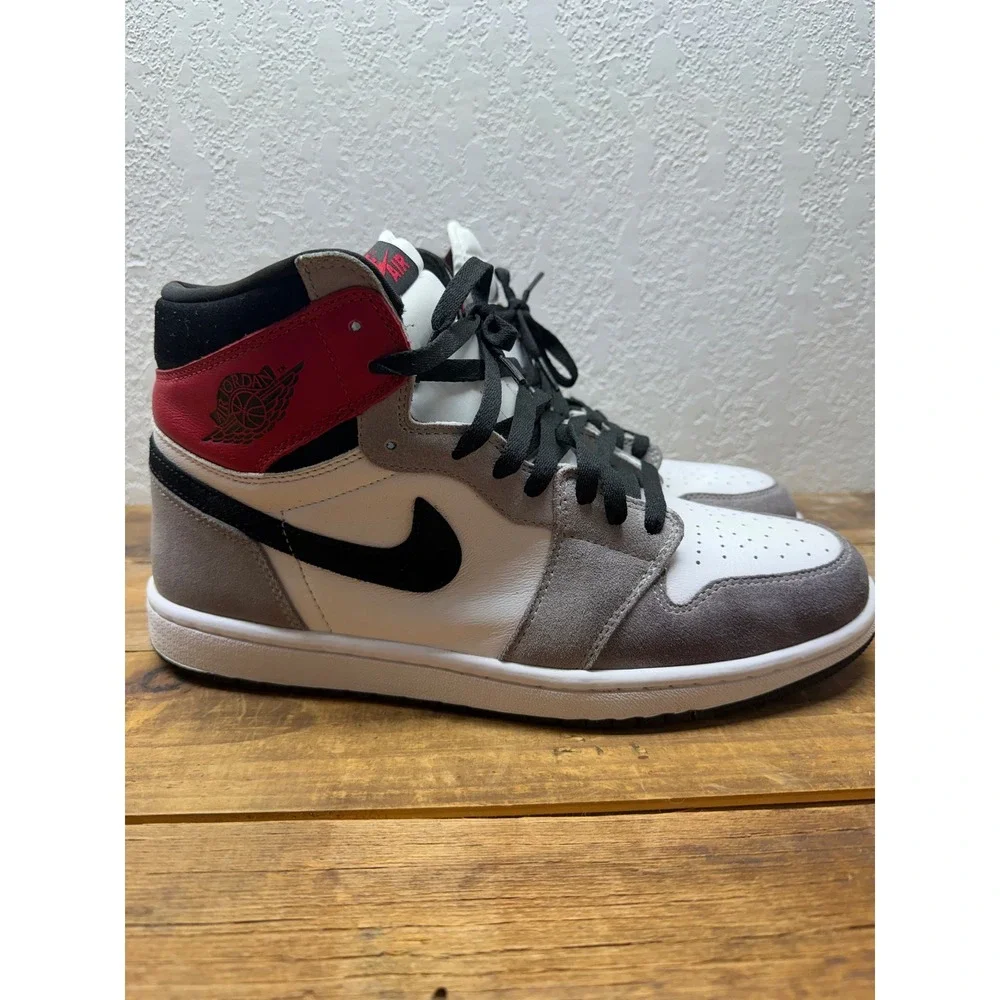 Air Jordan 1 Retro High OG Light Smoke Grey Black Red 555088-126 Mens 12
